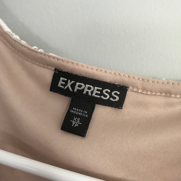 Express white lace crochet top keyhole neck - Picture 4 of 6